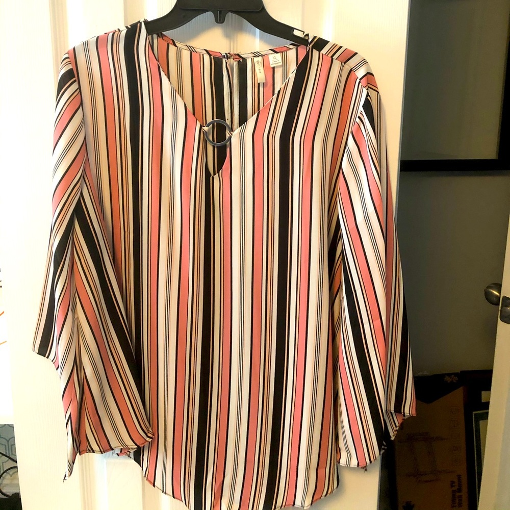 EUC - C established 1946 Women’s striped top